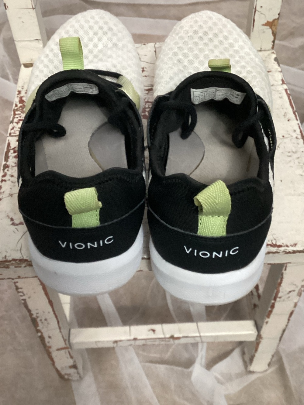 Vionic White Mesh Women’s Sneakers Lime and Black Accents LC: 05-2020 Size 8.5 - Picture 5 of 8
